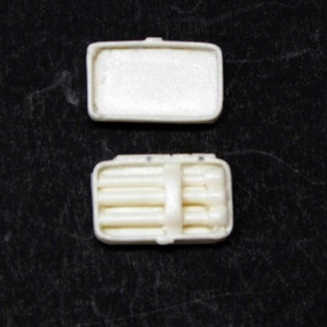 1:25 scale model resin miniature road flare kit