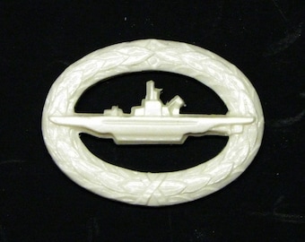 scale model resin German U-Boat submarine warfare badge display stand plaque