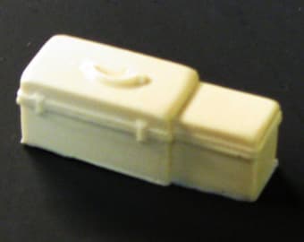 1:25 scale model funeral infant baby transport case