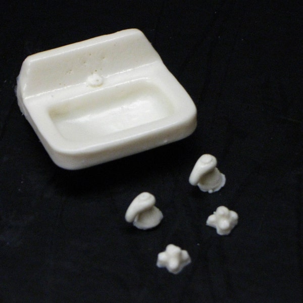 1:25 G scale resin model sink