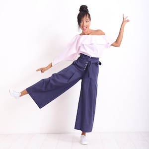 Leinen Palazzo Hose: Dunkelblaue Capri Hose mit weitem Bein