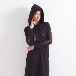 Frau Schwarz Kurzes Kleid / Langarm Kleid / Hoodie Lose Kleid / Plus Größe Kleidung