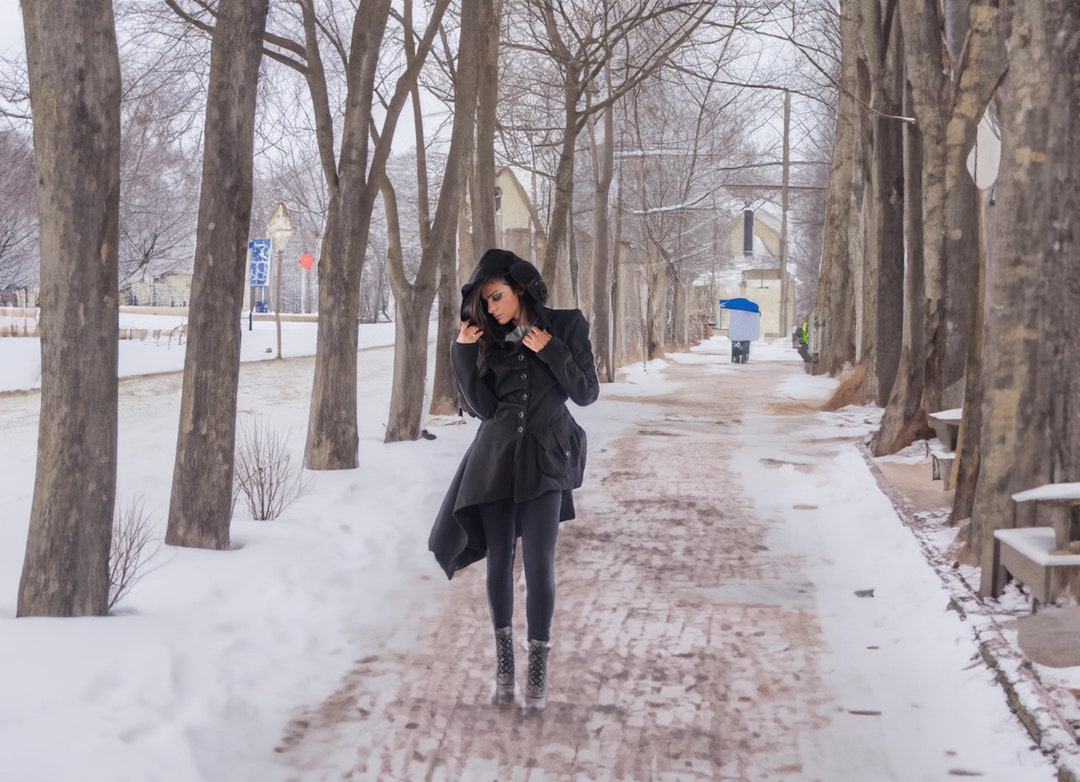 Manteau d'hiver à capuche noir Manteau d'hiver extravagant