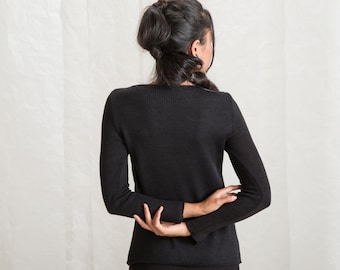 Suéter de lana negro de punto: jersey de cuello barco para mujer - Main Image