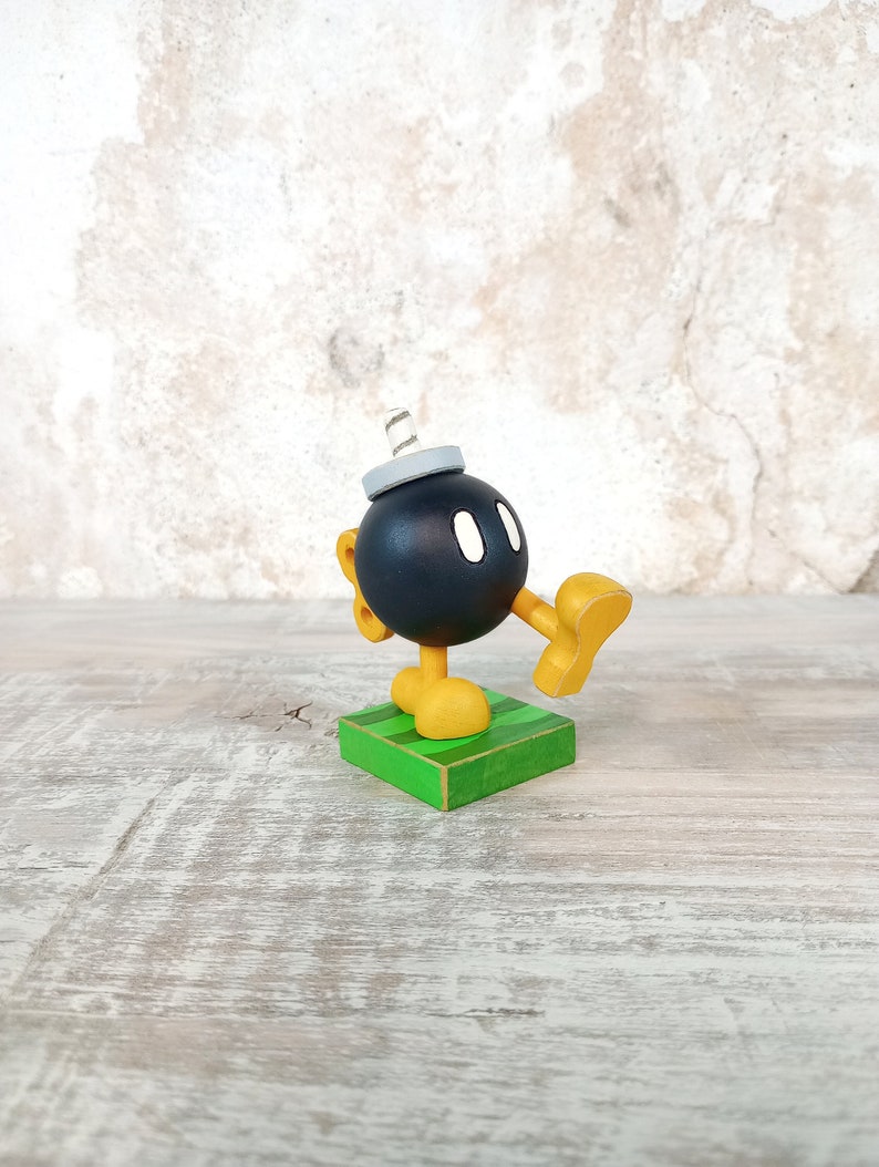 Super Mario Bros. Bob-omb Wooden Figurine image 2