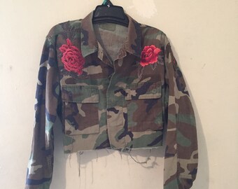 Vintage Camo Cropped jacket w/ Rose Flower Patches
