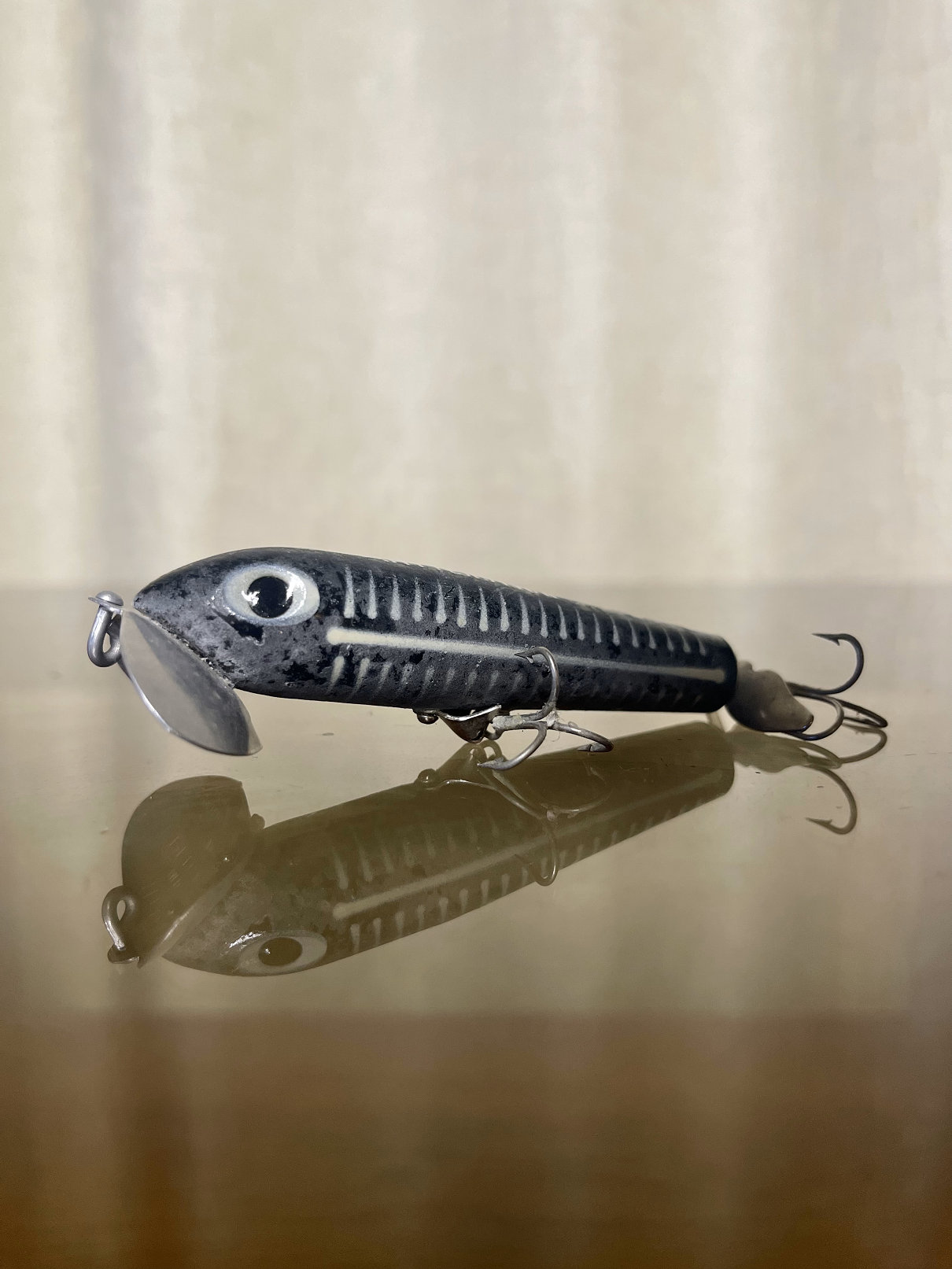 Fred Arbogast JITTERSTICK Fishing Lure With Two Treble Hooks BLACK