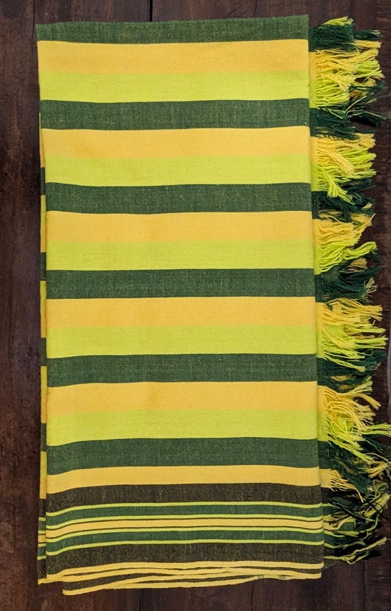 Picnic Tablecloth with Fringe, 60s Striped Picnic 