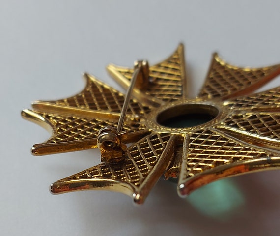 Maltese Cross Brooch - image 3