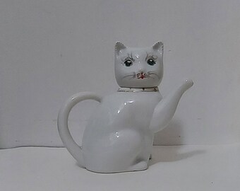 Cat teapot, vintage porcelain cat teapot, chinese teapot