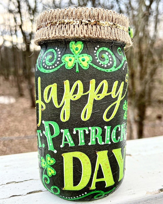 lighted St Patrick’s day jar