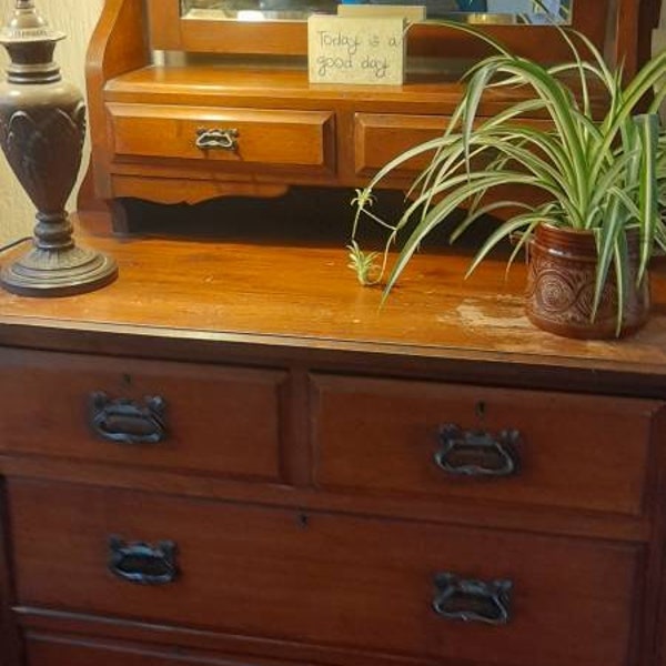 Beautiful Vintage Sweetheart Dresser. Cast iron Heart shaped handles. 6 Drawers. Lovely piece. Needs LOVE