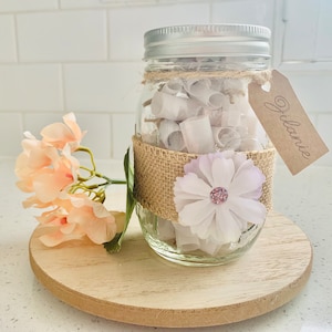 Messages inspirants dans un bocal en verre ; Des parchemins motivants qui apportent espoir, amour et encouragement pour s'élever ; Cadeau ; Personnalisé : fait main