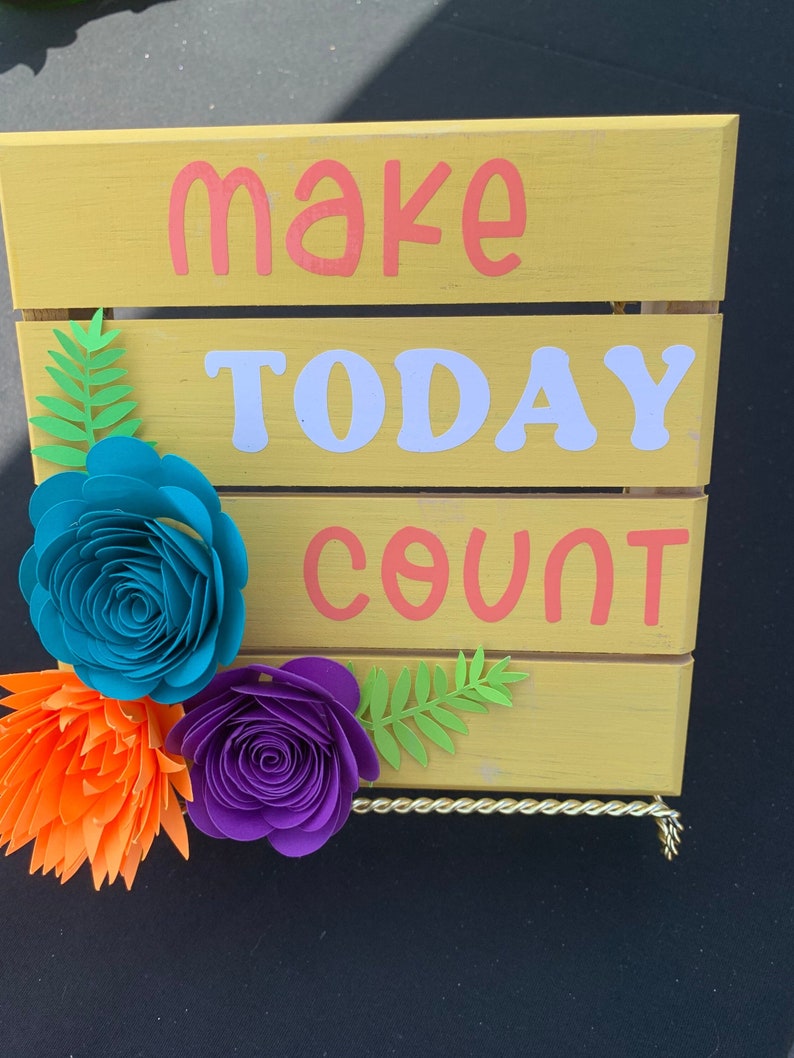 Small Wood Pallet Home Decoration Make Today Count Etsy