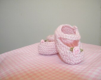 Mary Jane baby booties 3 1/4 or 4 1/4inch sole  with strap very soft Pink, White, Yellow gradient   fast shipping  well made
