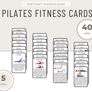 Puede incluir: Tarjetas de fitness de Pilates con 40 tarjetas y 5 páginas. Las tarjetas presentan varios ejercicios como natación, sierra, estiramiento de doble pierna, concha, dardo, bicicleta, giro de columna, tijeras, sentadilla, etc. Tarjetas blancas con texto negro.
