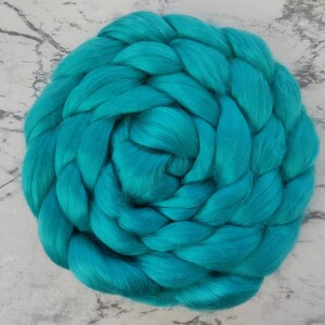 BAMBOO 2 plain colored roving, staple fibers for spinning 100g 9 - Amelia