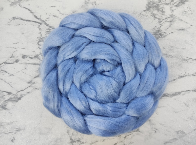 BAMBOO 2 plain colored roving, staple fibers for spinning 100g 11 - Naomi