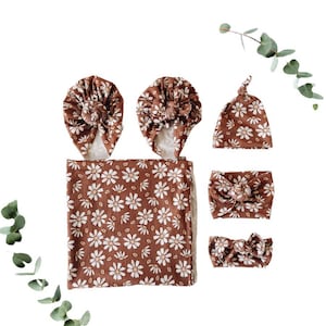 Tan Rib Daisy, baby swaddle, swaddle blanket, newborn photos, baby shower gift, baby blanket