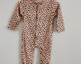 Animal print footie, baby pajamas, baby outfit, toddler outfit, soft pajamas, floral pajamas, girl set, clothing set, girl clothes,
