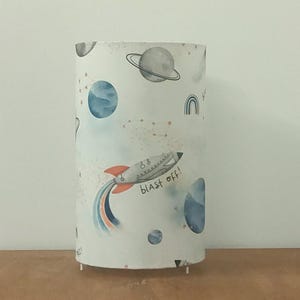 lampe tube motifs Fusées, planètes, arc-en ciel, constellations idée cadeau noël anniversaire