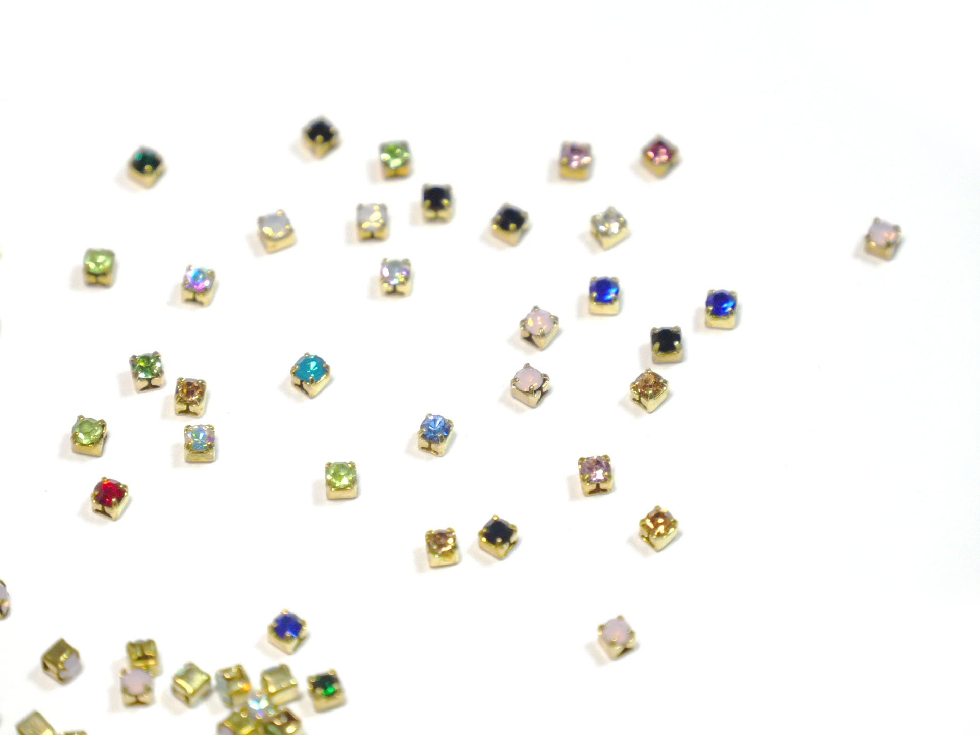 3600pcs Nail Art Rhinestone Crystal Yellow Rhinestones Beads Nail Jewels  Nail Design Round Flatback Gems Stones Studs 6 Sizes With Box For Nail  Design