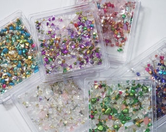 Broken Glass Irregular Pebbles Stones Mix/ Metallic Rocks Crafts Deco Embellishment Studs Crystal Quartz Pearls Mixed Supply Pink Green Blue