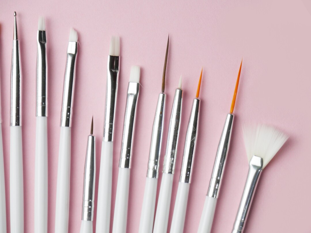 15pcs Nail Brush Set for Detailing Striping Nail Art With Gel Brushes