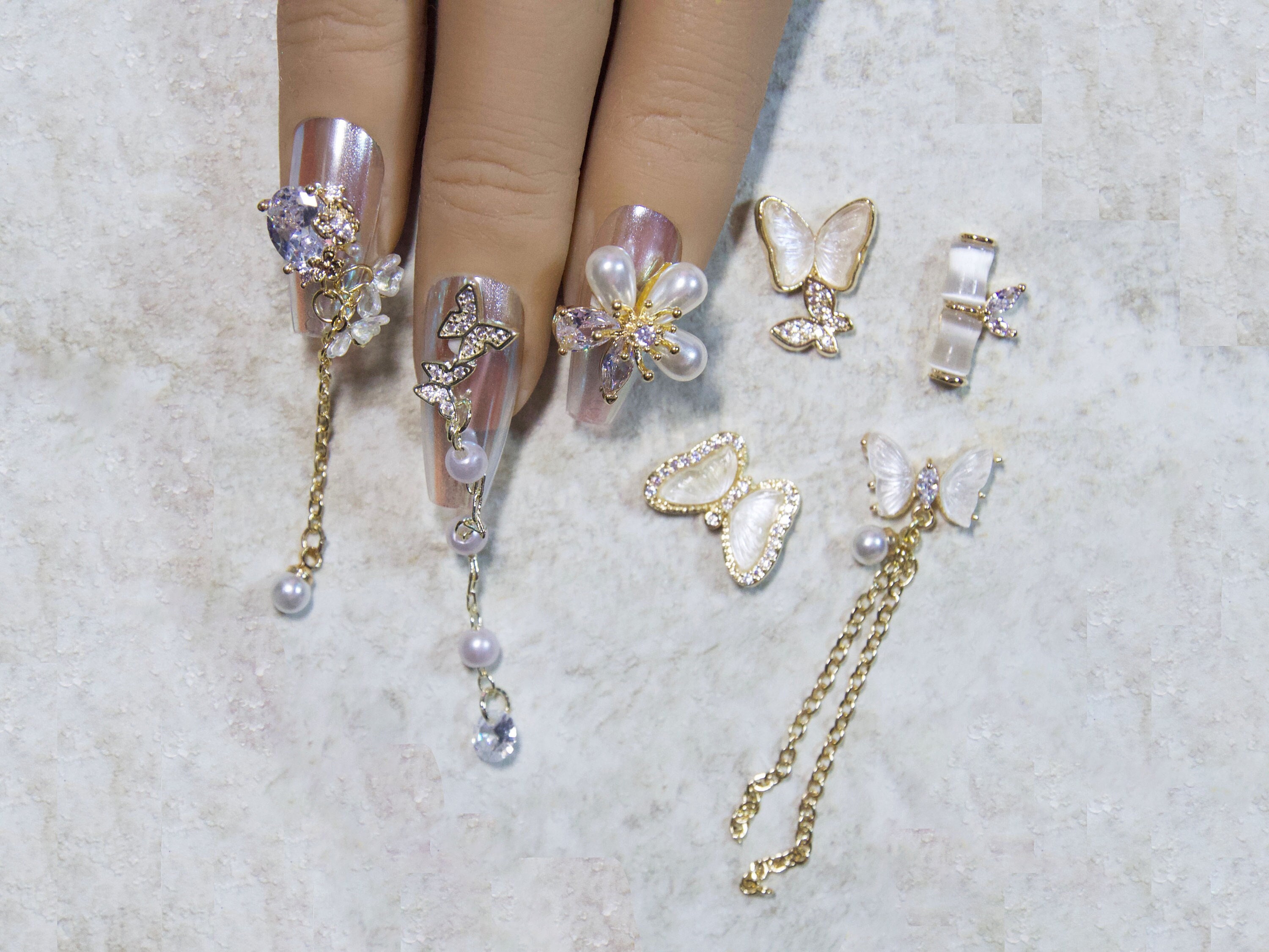 Butterfly Gold Zircon Nail Dangle / Floral Instagram 3D Nail 