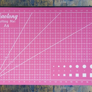 UNIQUE SEWING Cardboard Pattern Cutting Board - 91.5 x 152.5 cm (36 x 60)