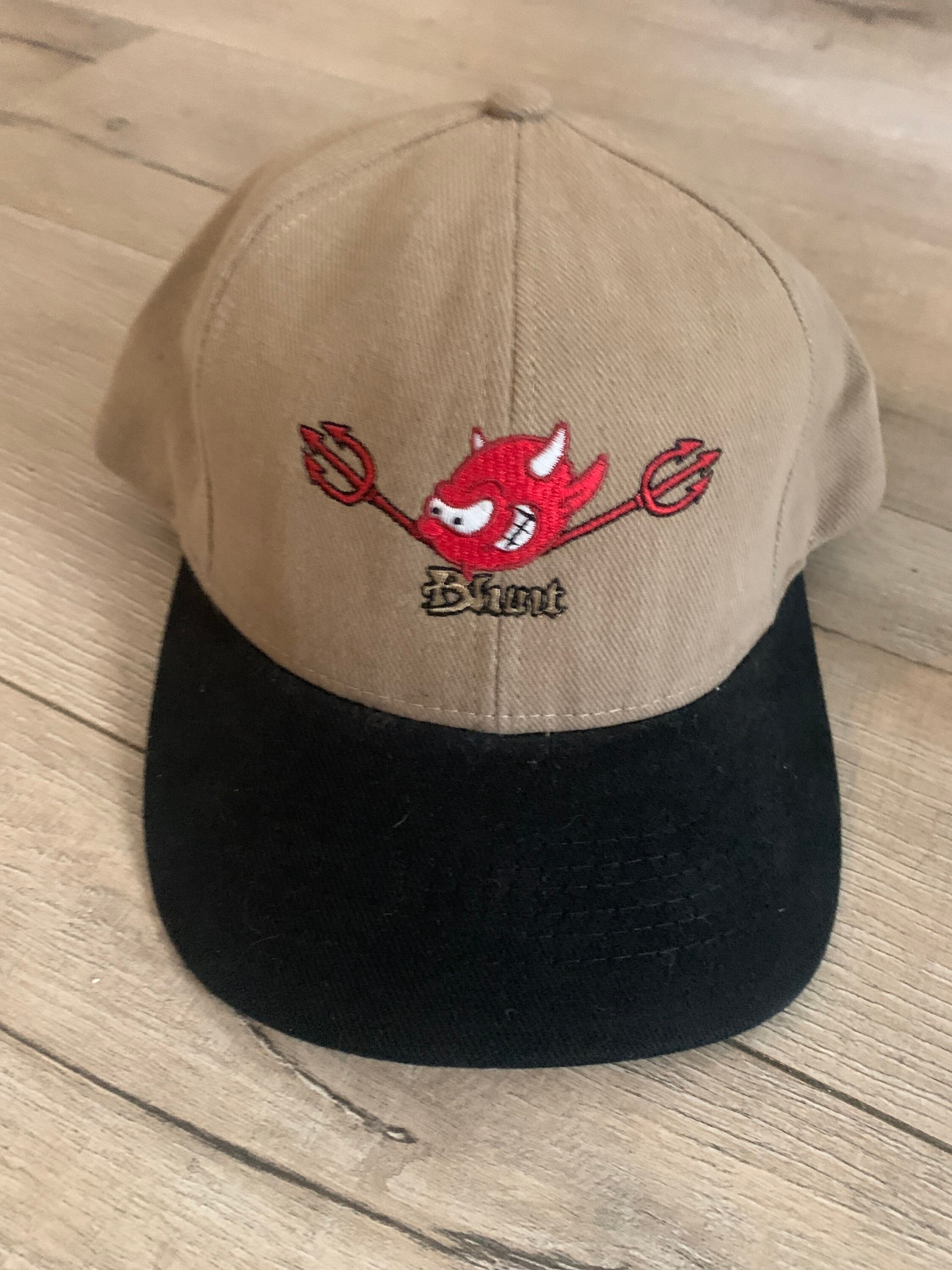Hat Hat is back! : r/devils