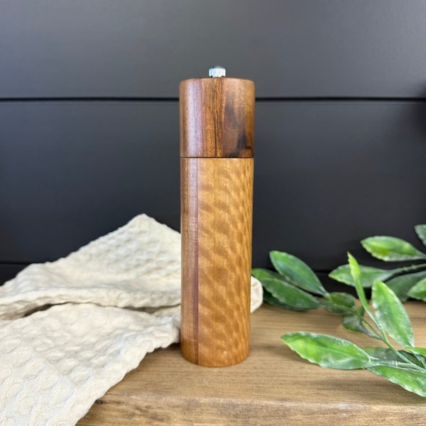 Modern Pepper Mill, Acacia Wood Farmhouse Pepper Container, Pepper Grinder