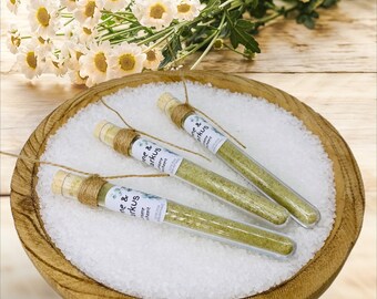 Natural guest gift: Elegant test tube with high-quality herbal salt for enjoyable memories, weddings, birthdays