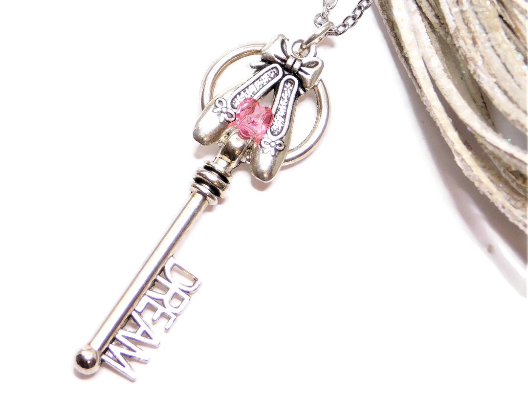 Collier et Pendentif clé PK050