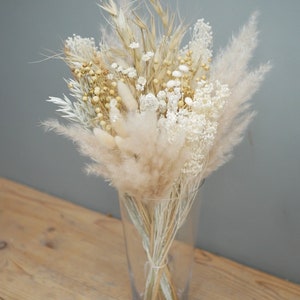 Mix of White and cream wheat stems/ Canary Grass / Oat Dried grass / Bunny tails/Dried Flowers / Bouquet