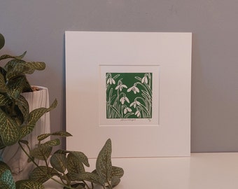 Snowdrops Lino Print, Snowdrops wall art, Green floral artwork, Flowers Lino Print, Hand printed flowers, Green wall decor, Hand pulled art