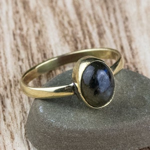 Labradorite Ring -  Brass - golden - Moja