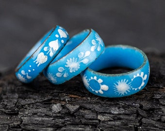 Vintage Emaille Ring 70er Jahre handbemalt hellblau und weiß