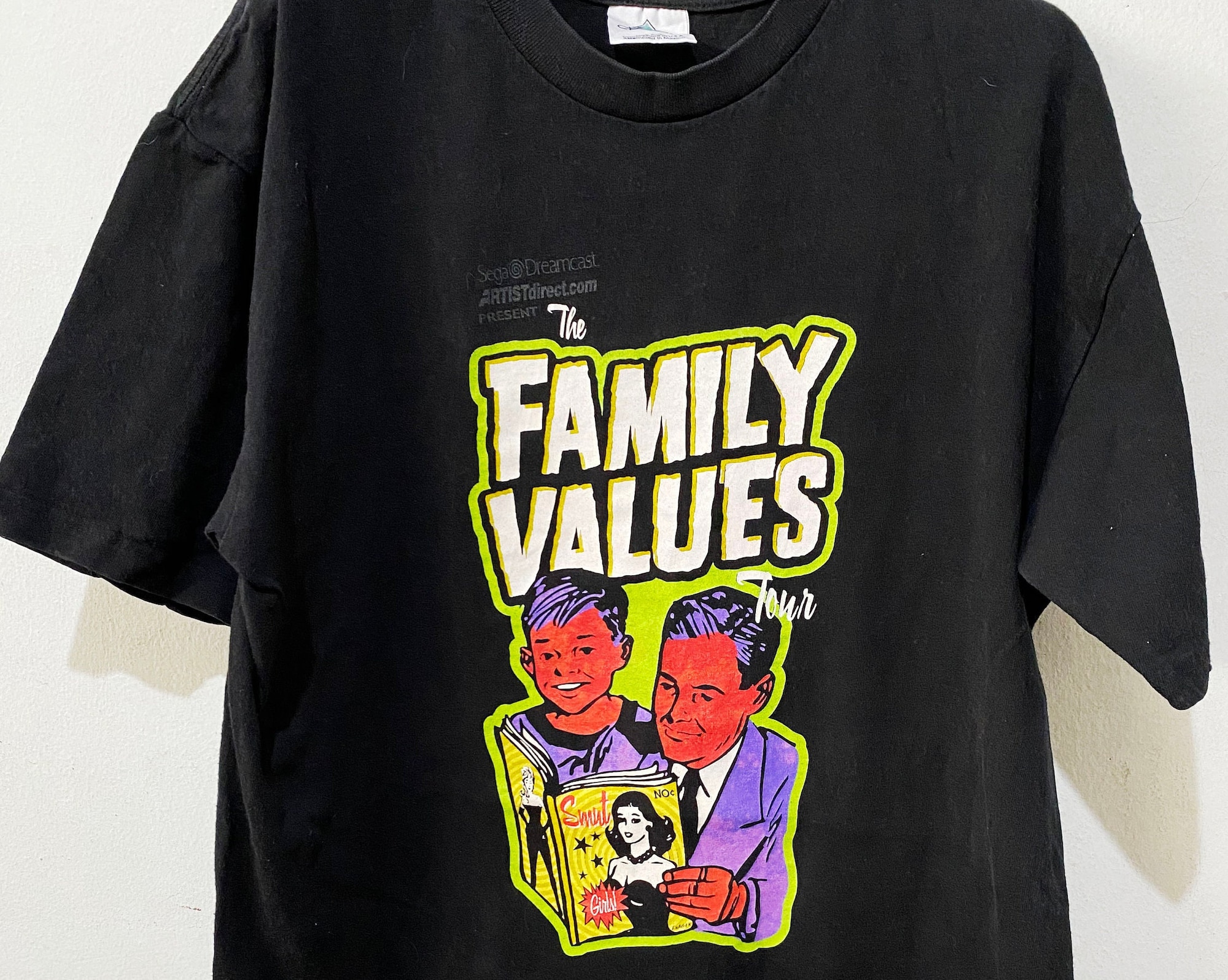 Discover Vintage 1999 The Family Values Tour Shirt