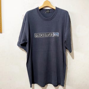 Maglietta vintage Quiksilver anni &#39;90 taglia L, maglietta da surf Quiksilver vintage, maglietta da surf vintage, maglietta in stile surf vintage