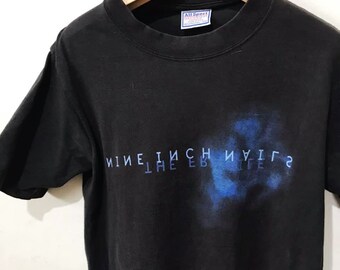 Nine Inch Nails Shirt NIN T-shirt Art Is Resistance T-shirt | Etsy