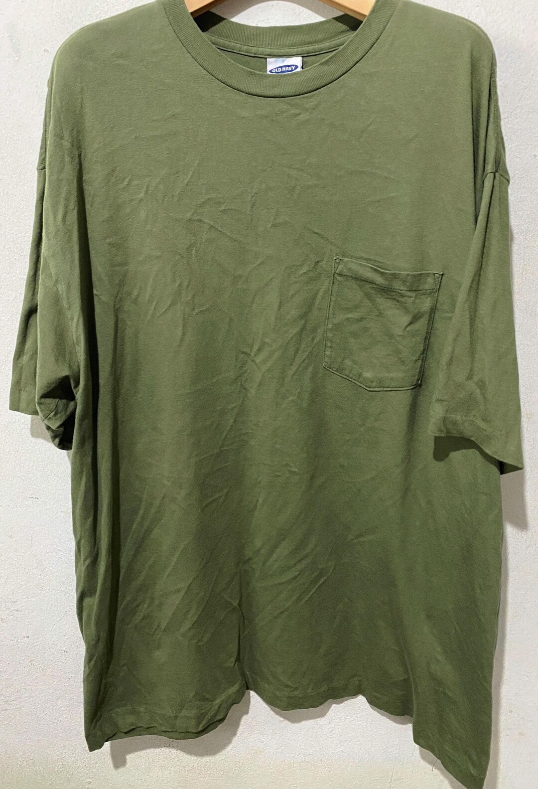 B&C World Class Pocket Tee Vintage Black