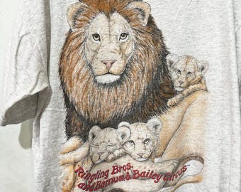 Vintage 90s Lion T-shirt Size L–XL - Etsy