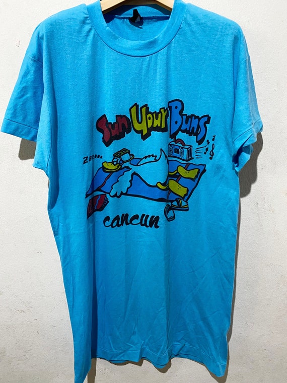 Vintage Sun Your Buns Cancun Shirt Size 