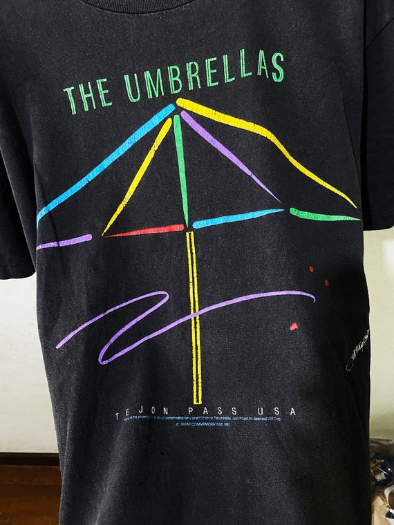 Vintage 1991 the Umbrellas T-shirt Size L - Etsy