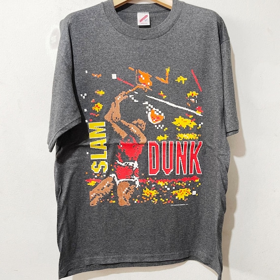 Vintage 90s Slam Dunk T-shirt 8-bit Basketball Graphic Sportswear