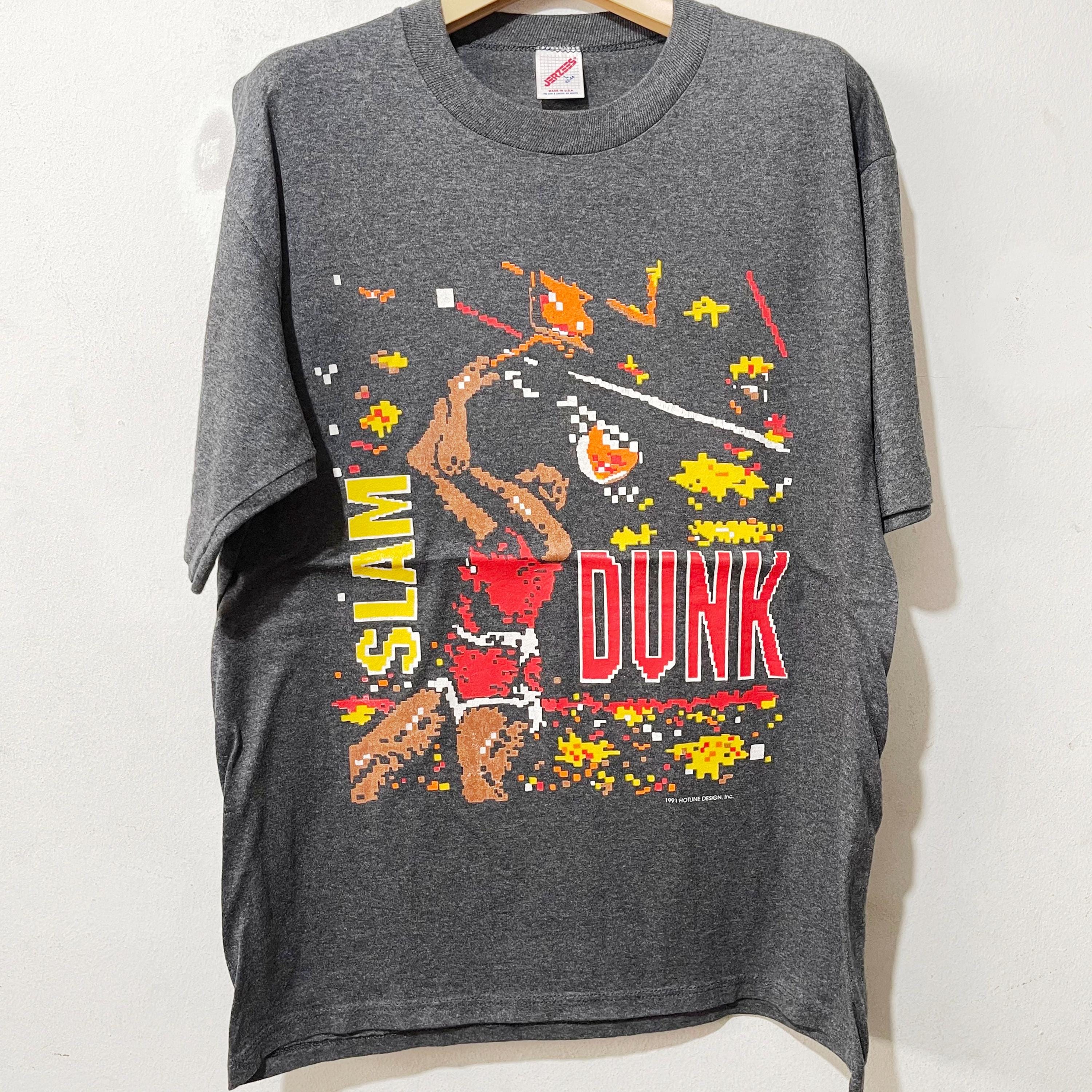 Vintage 90s Slam Dunk T-shirt 8-bit Basketball Graphic Sportswear