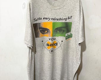 Vintage jaren 90 Taste Every Refreshing Bit Soda T-shirt, maat L