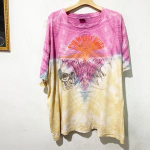 Vintage 90s The Moody Blues In Search Of The Lost Chord Shirt Size XL Vintage Band Shirt, Vintage Tie Dye Tee