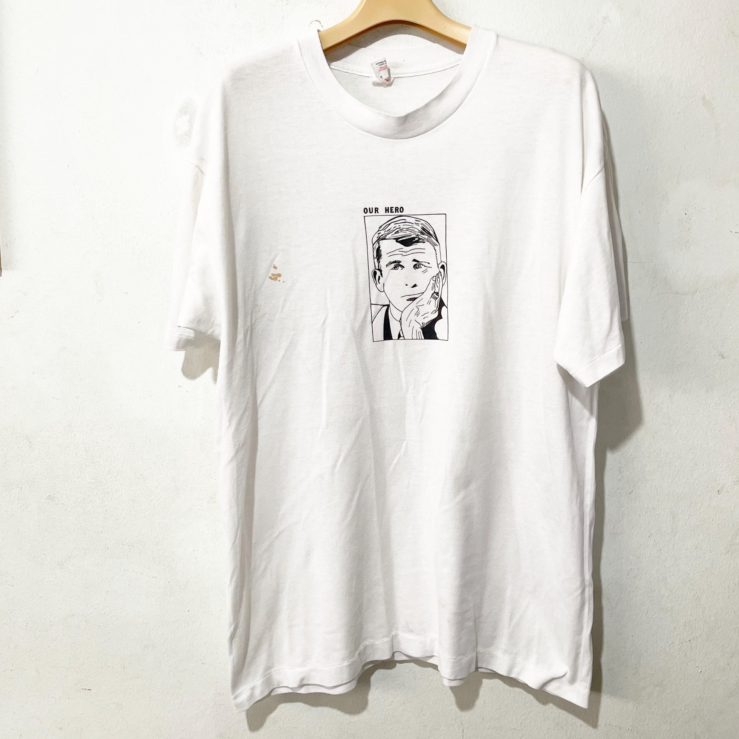 80年代ヴィンテージのアワーヒーローコミックTシャツ（サイズL